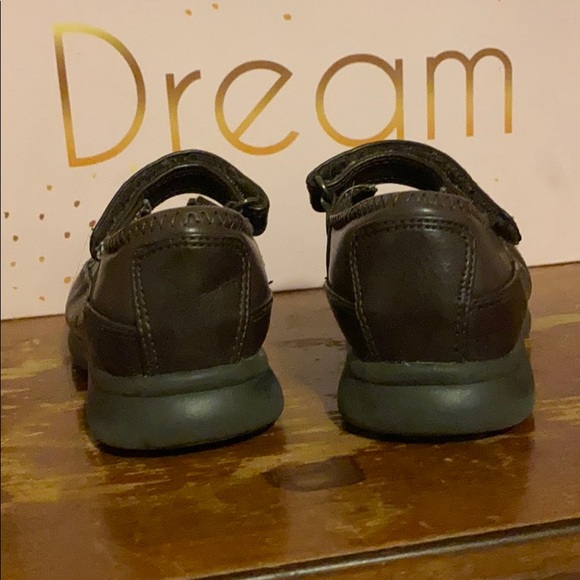 Show dept collection. Size 7 toddlers . - Picture 3 of 5